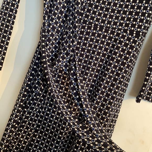Banana Republic Petite Wrap Shift Dress with Bow Blue, White and Navy Pattern XS - Picture 4 of 6